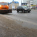 Лёд на дорогах плавят новым реагентом