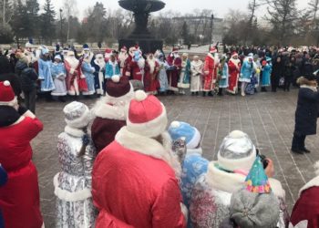 В Омске отпраздновали день рождения Деда Мороза
