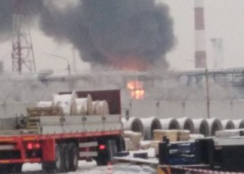 В Омске потушен пожар на нефтезаводе