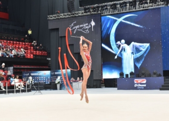 Турнир «EVGENIYA CUP» в Омске завершился красочным гала-шоу, в котором выступила сама Евгения Канаева (ФОТО)
