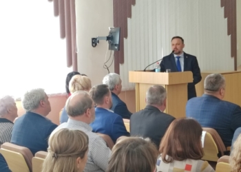Райсовет избрал Геннадия Долматова главой Омского района на новый срок