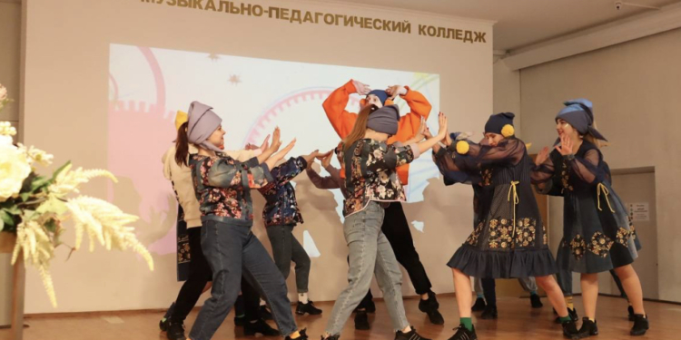 В Омске состоялся игровой чемпионат по рабочим профессиям для дошкольников