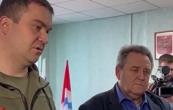 Виталий Хоценко встретился с жителями села Новокарасук, пострадавшими от пожара