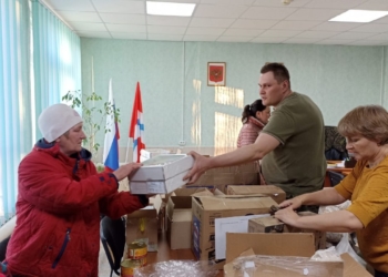 Омские активисты «Единой России» доставили гуманитарную помощь погорельцам Крутинского района