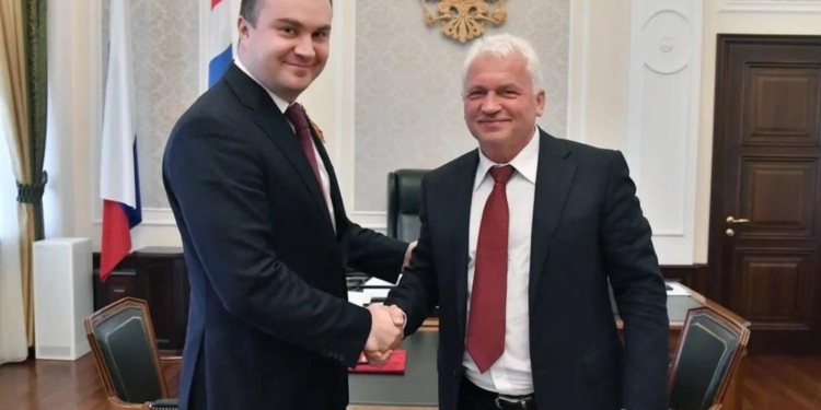 Виталий Хоценко и Сергей Елисеев обсудили перспективы развития самбо в Омской области